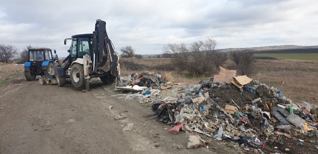 По инициативе Кубанского отделения Российского экологического общества в Анапе проведен экосубботник