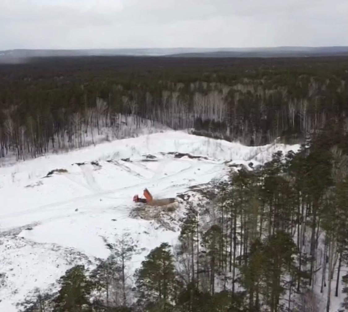 Экологи обнаружили незаконную свалку на закрытом полигоне под Сысертью