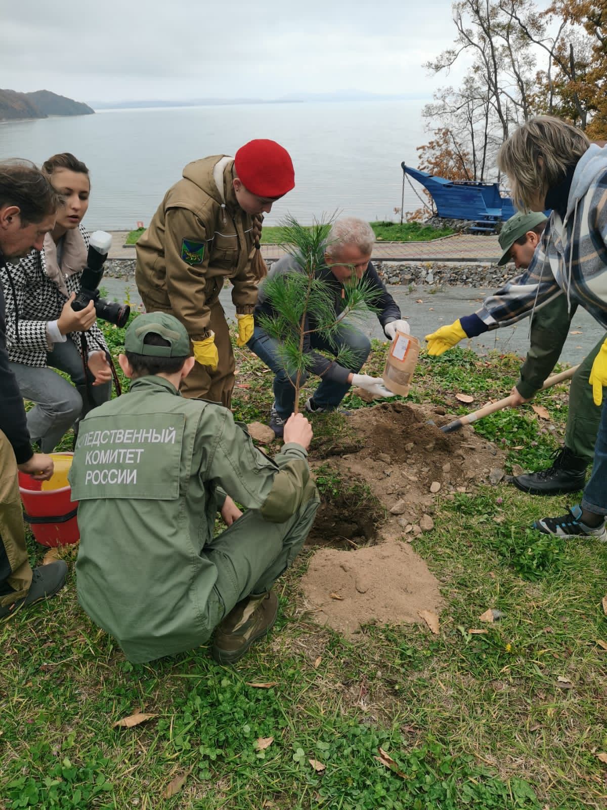 Кедровая аллея от Российского экологического общества и ЮНАРМИИ