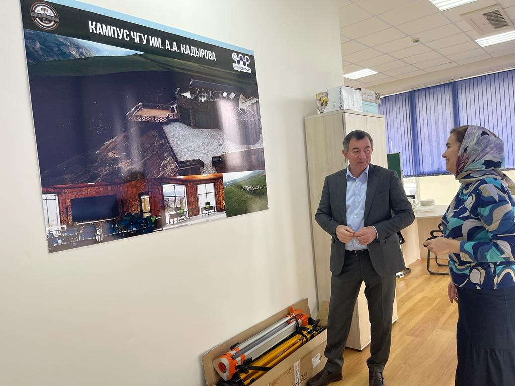Ислам Вазарханов провел встречу с главой отделения Российского экологического общества по Чеченской Республике