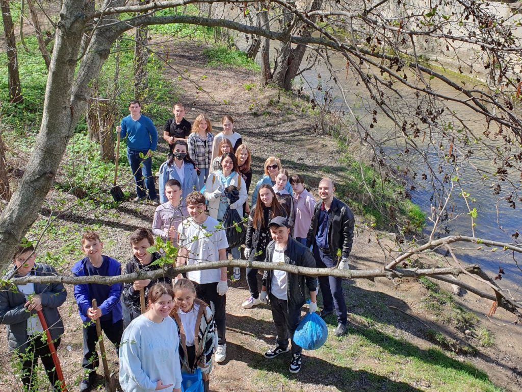 В Ставропольском крае провели акцию по очистке берега реки Берёзовая