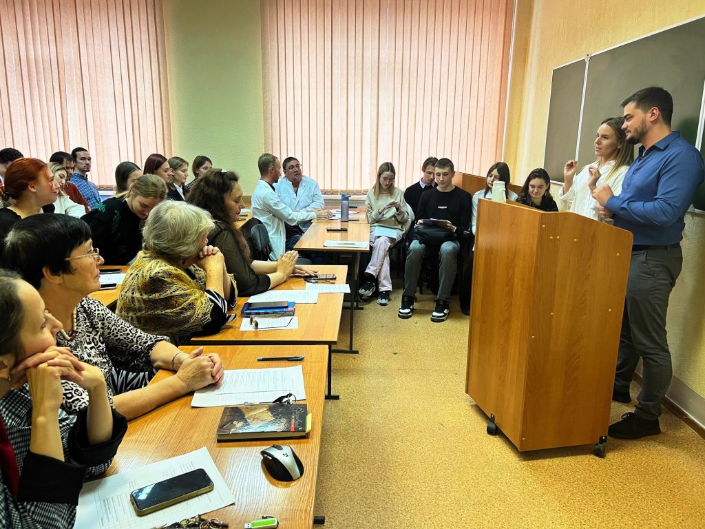 Эксперты Российского экологического общества провели встречу с волонтерами Новосибирских ВУЗов