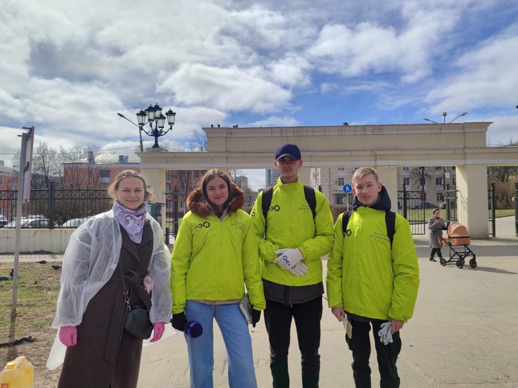 Волонтеры Рязанской области вышли на борьбу с шелкопрядом непарным