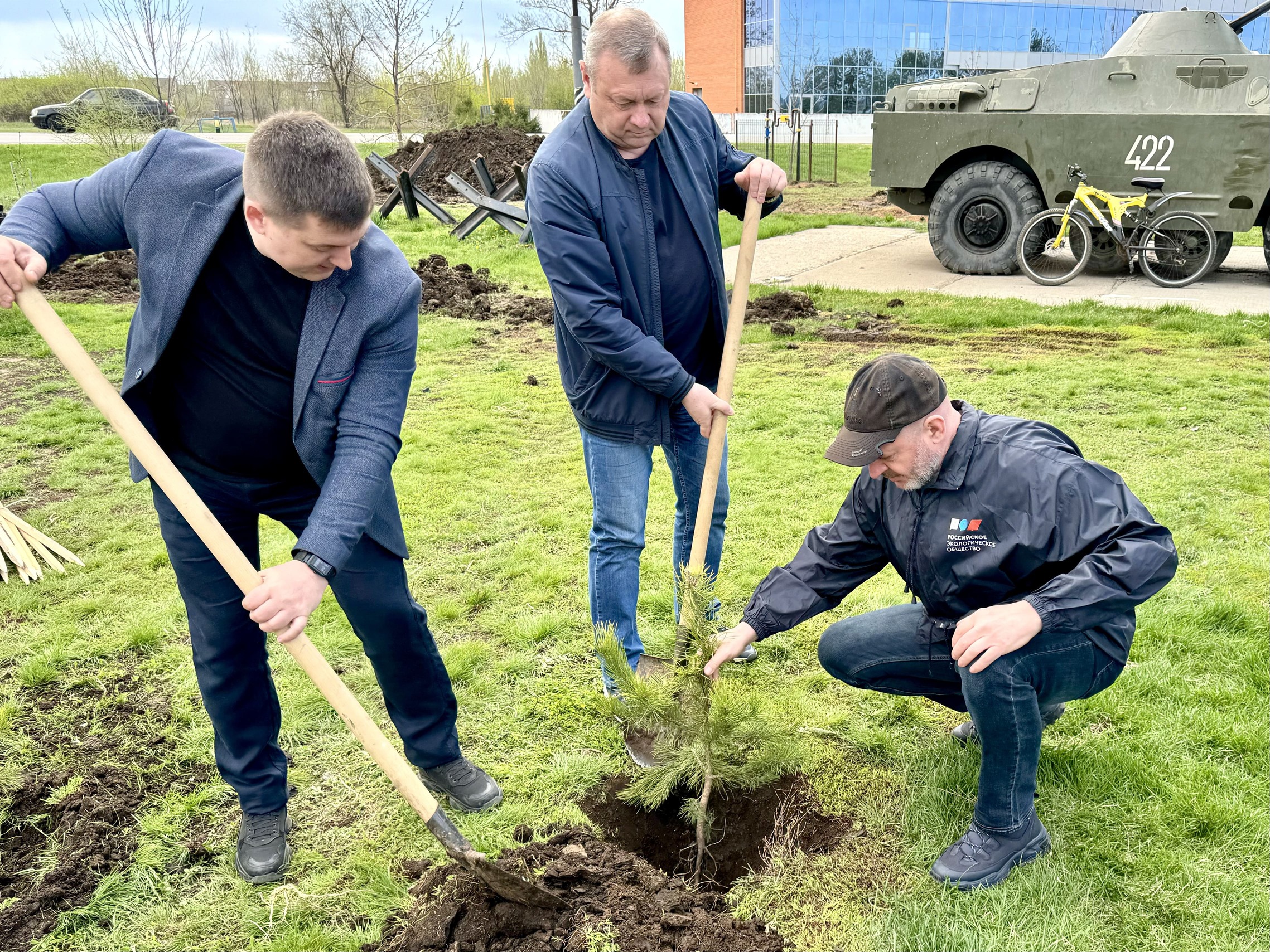 В парке «Патриот» города Энгельса Саратовской области прошел субботник