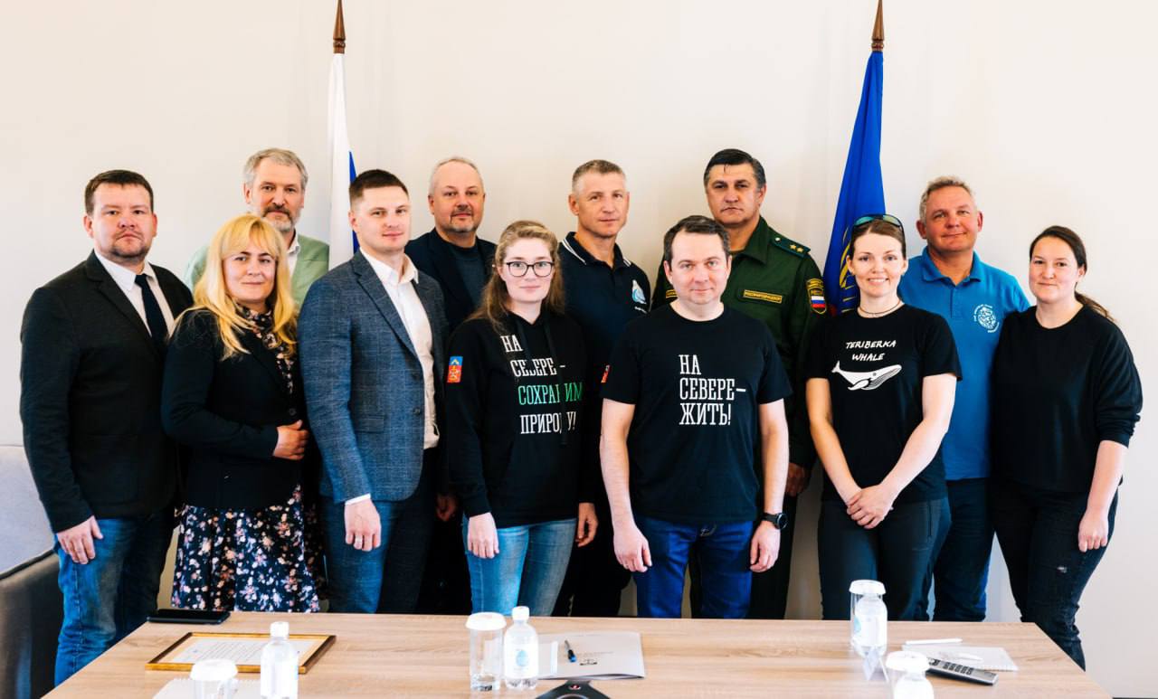 В Мурманской области прошла уникальная операция по спасению краснокнижного кита