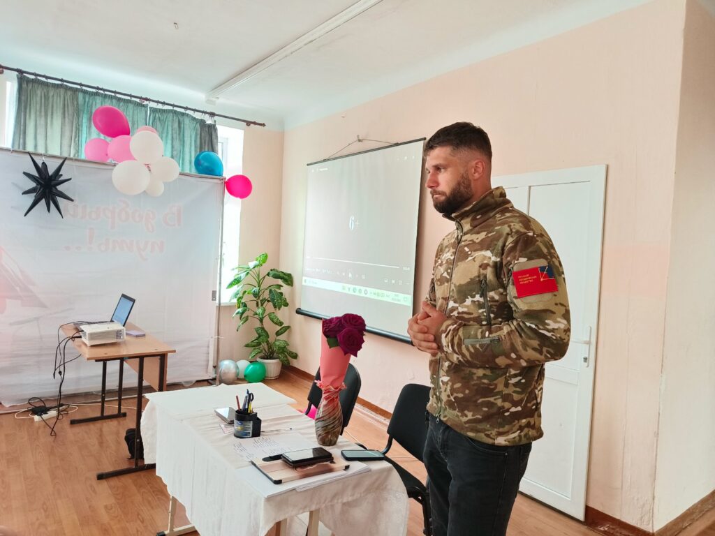 Алексей Горшков провел киноурок «Крылья» в Республике Крым