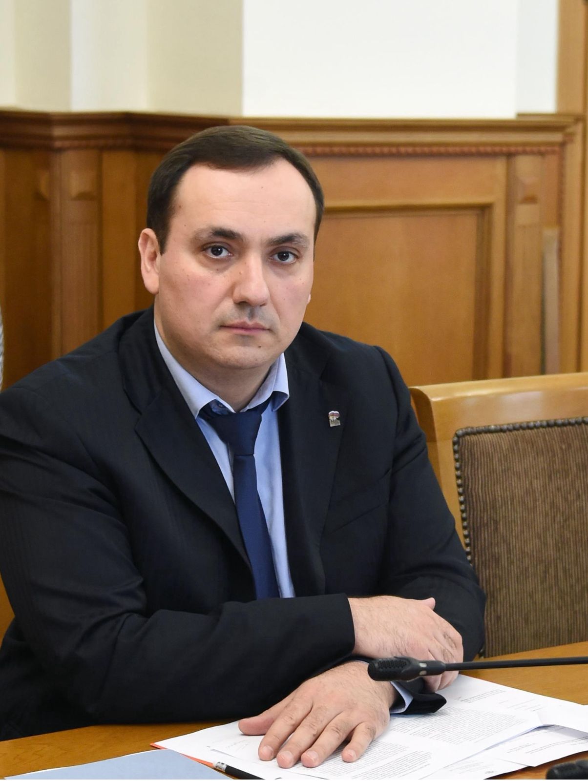 Руководитель Дагестанского отделения РЭО Осман Булатов оказал поддержку по озеленению территории памятника в школе Махачкалы